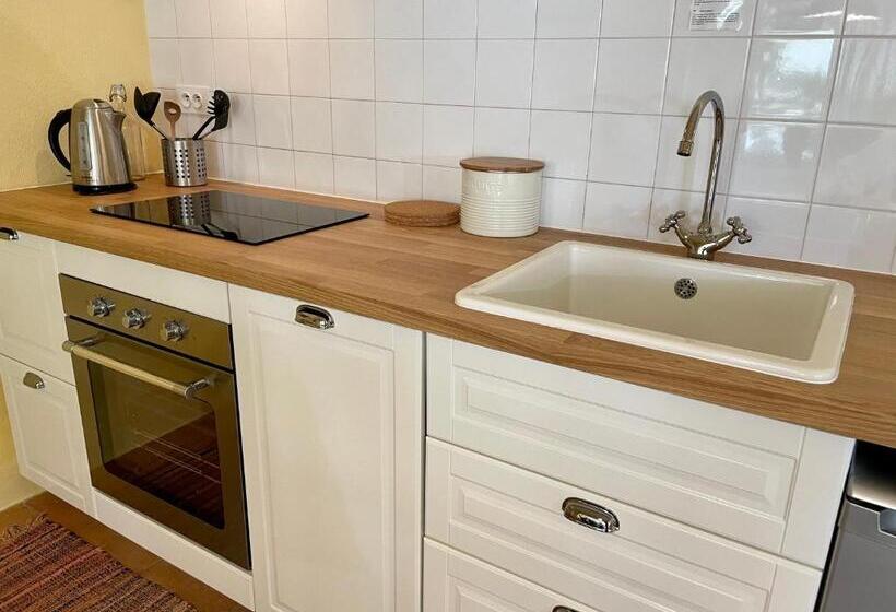 ベッドアンドブレックファースト Villa Velleron