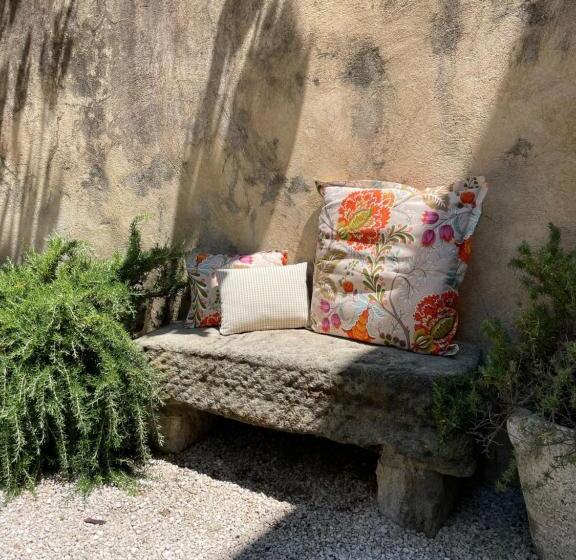 ベッドアンドブレックファースト Villa Velleron