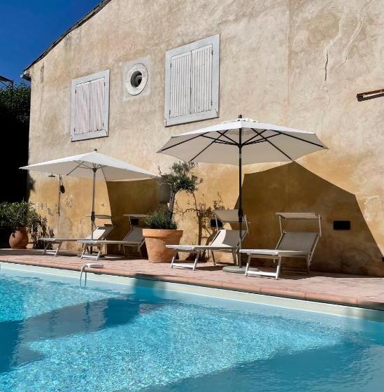 ベッドアンドブレックファースト Villa Velleron