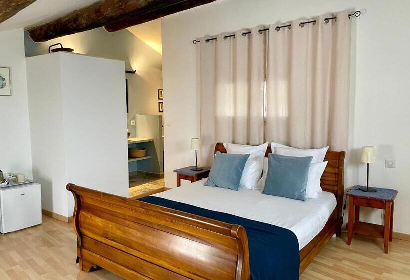 ベッドアンドブレックファースト Villa Velleron