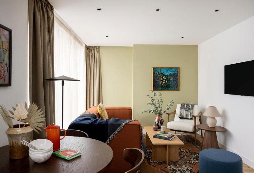 Cove Landmark Pinnacle