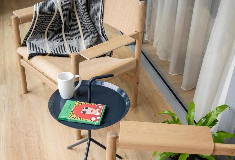 Cove Landmark Pinnacle