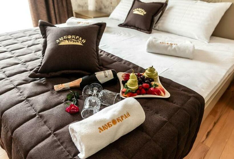 هتل любокрай готельно відпочинковий комплекс