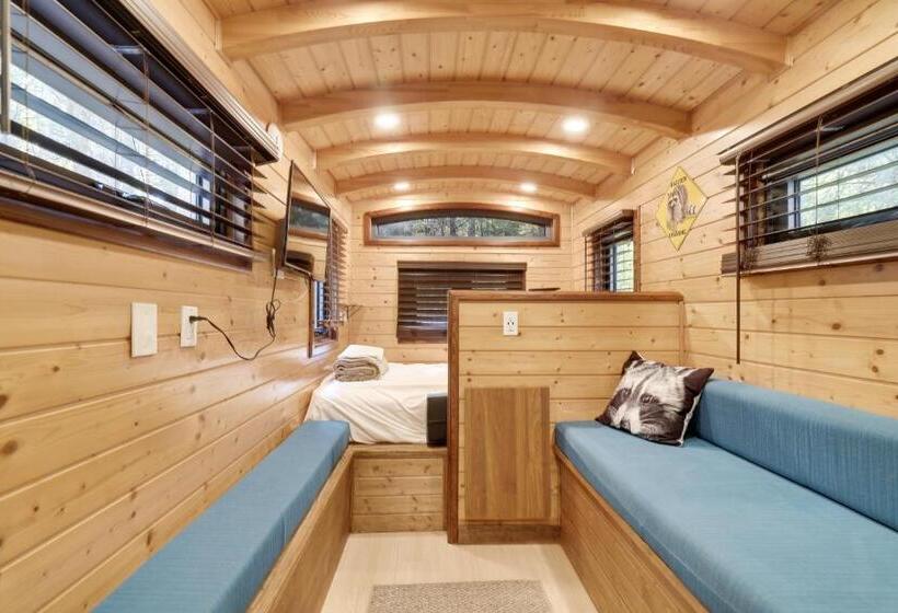 호텔 Camptel Poconos Lodging