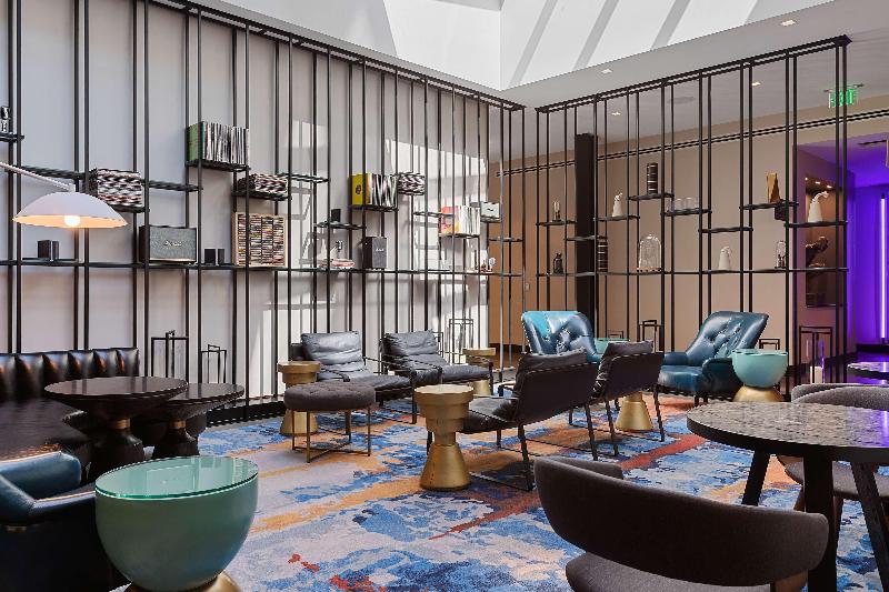 Отель Canopy By Hilton Memphis Downtown