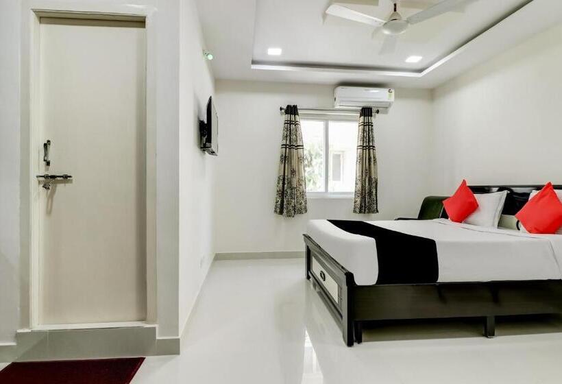 ホテル Capital O Vrisha Inn