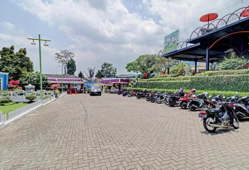 호텔 Capital O 90617 Rumah Oma Opa Syariah