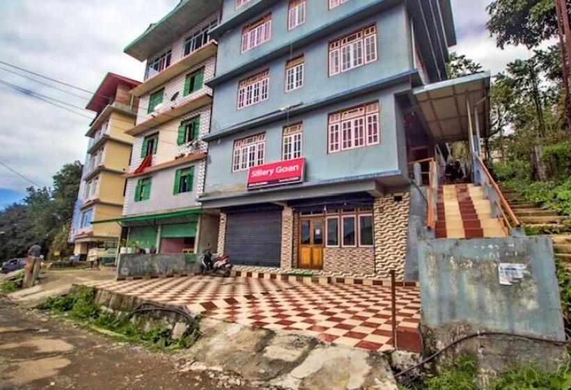 Отель Capital O Sillery Gaon