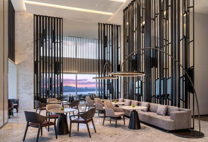 Crowne Plaza Xiamen Jimei Seaview, An Ihg Hotel Free Mini Bar