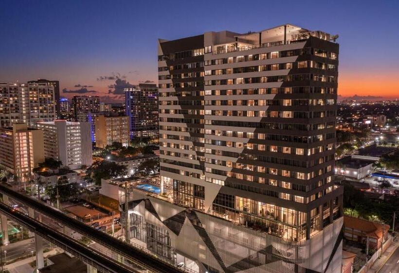 فندق Element Miami Brickell