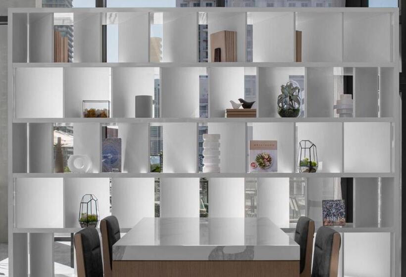 فندق Element Miami Brickell