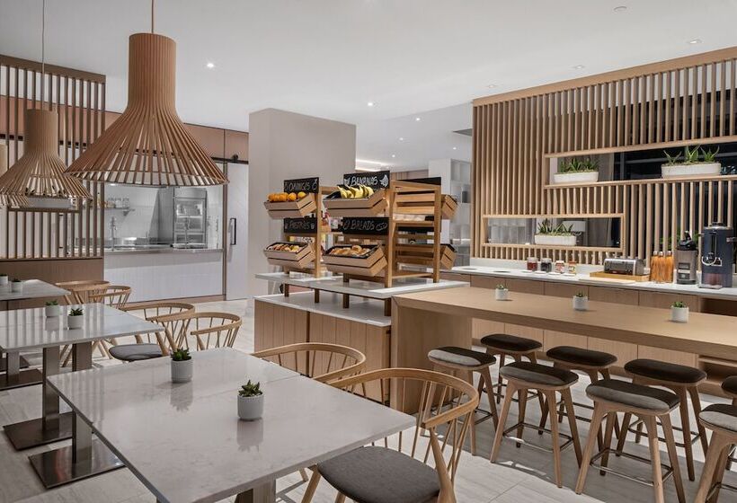 فندق Element Miami Brickell