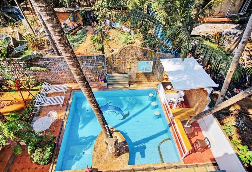Hotel Fabexpress Golden Nest Deluxe With Pool, Calangute