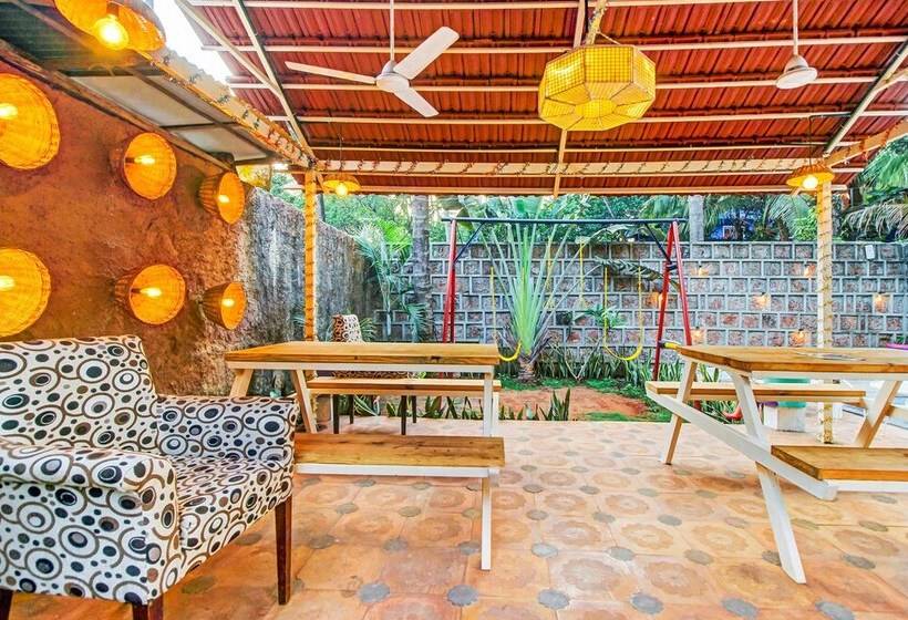 Hotel Fabexpress Golden Nest Deluxe With Pool, Calangute