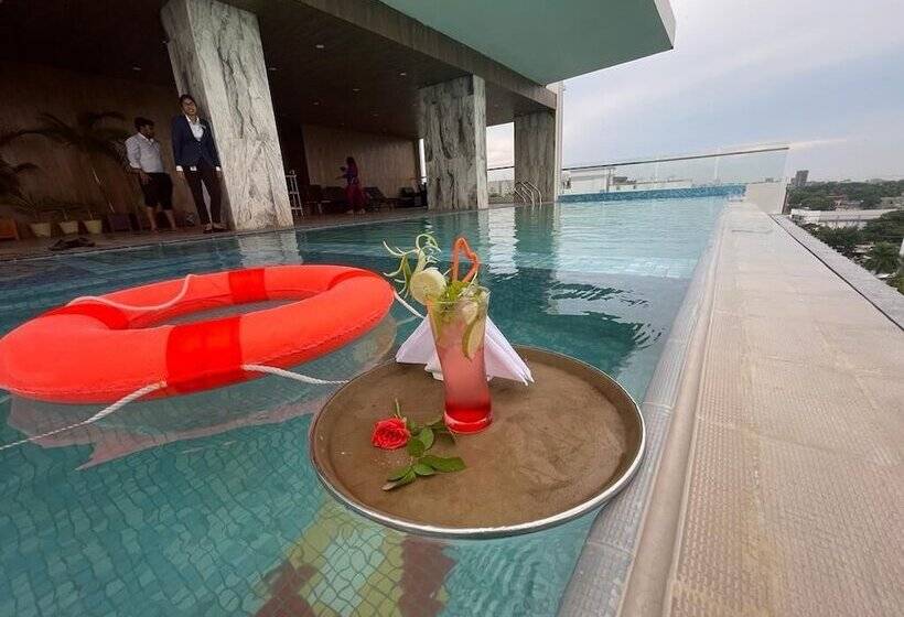 فندق Grand River View