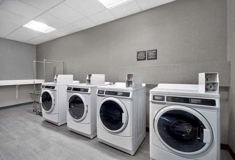 ホテル Hampton Inn By Hilton Abingdon