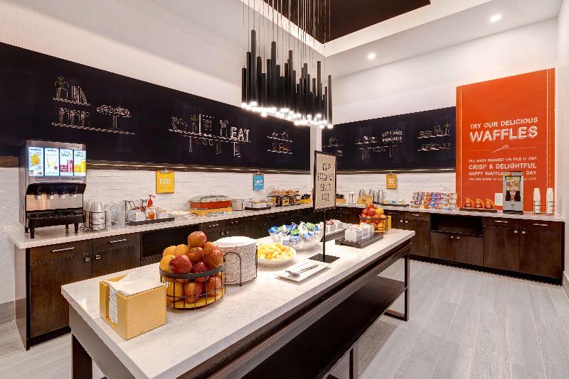 فندق Hampton Inn & Suites By Hilton Burlington Toronto