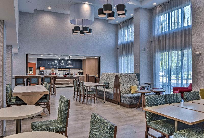 هتل Hampton Inn & Suites Keene