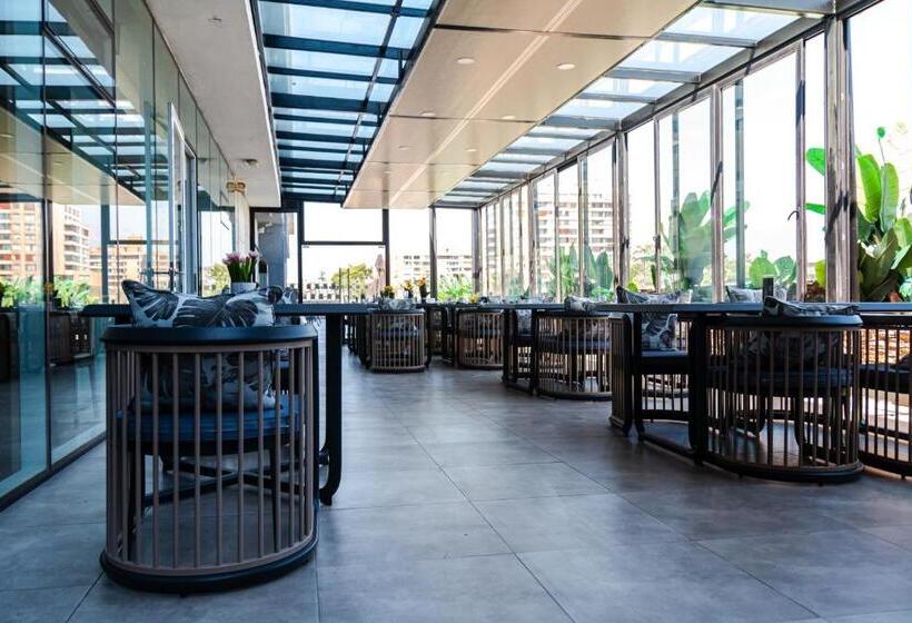 هتل Hw High Wellness