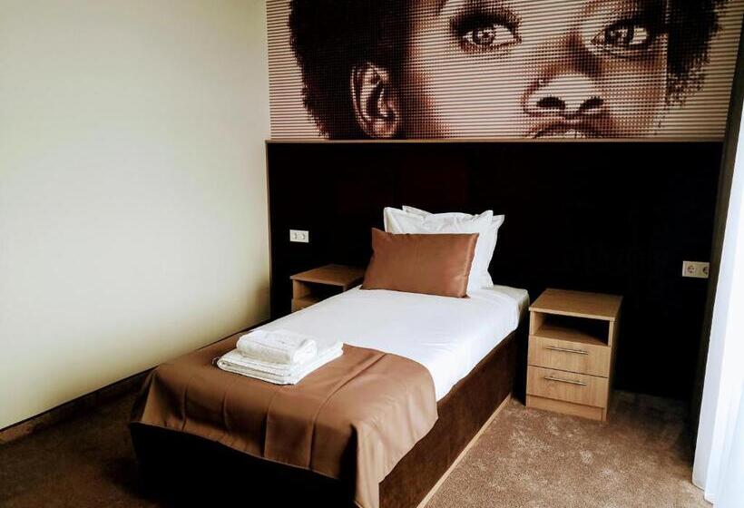 בית מלון כפרי Impuls