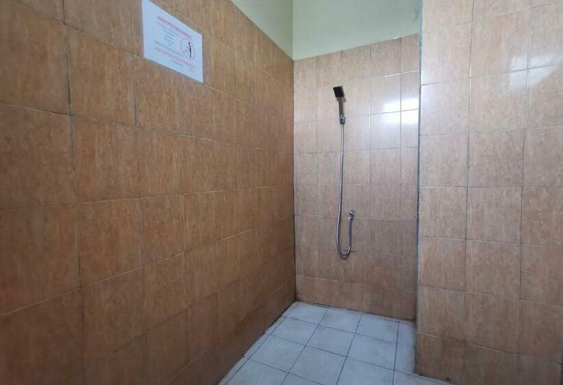 בית מלון כפרי Koolkost Syariah Near Lembuswana Mall