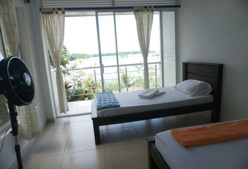Отель La Manigua Hostal