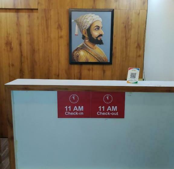 فندق Oyo 82298 Vrindavan Rooms