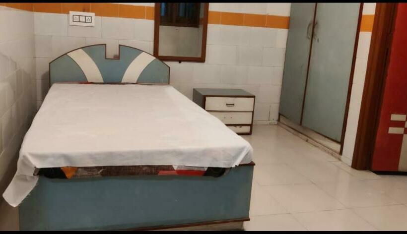 בית מלון כפרי Oyo 82660 Flamingo