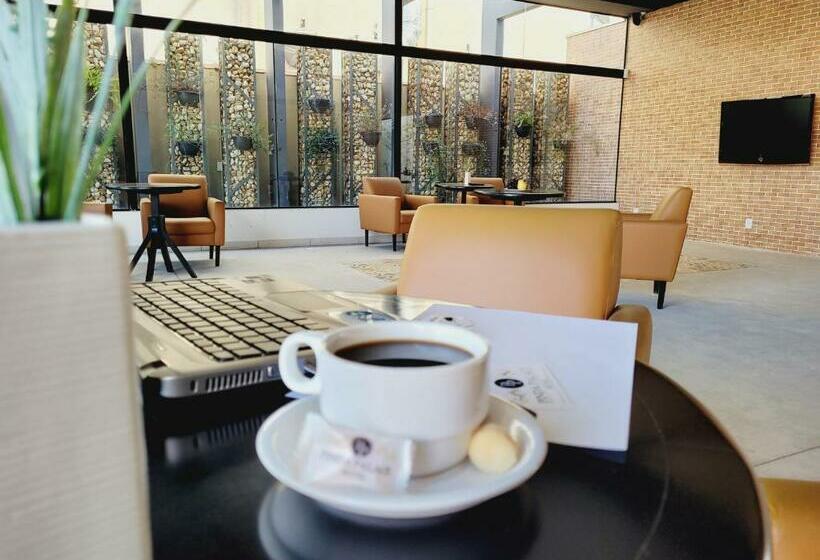 ホテル Pinda Palace