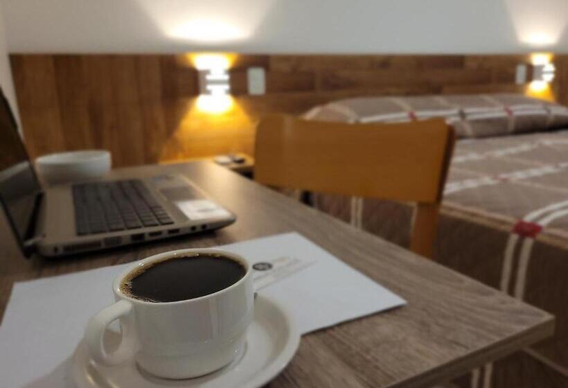 فندق Pinda Palace