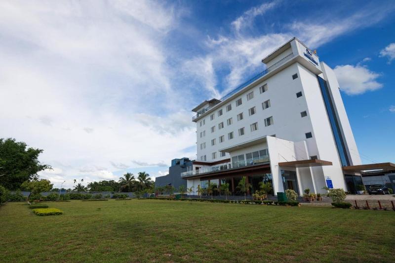 בית מלון כפרי Pushkara Sarovar Portico