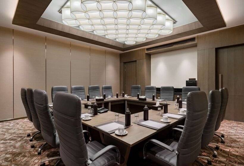 ホテル Radisson Bhopal