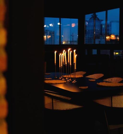 هتل Ramada By Wyndham Tbilisi Old City