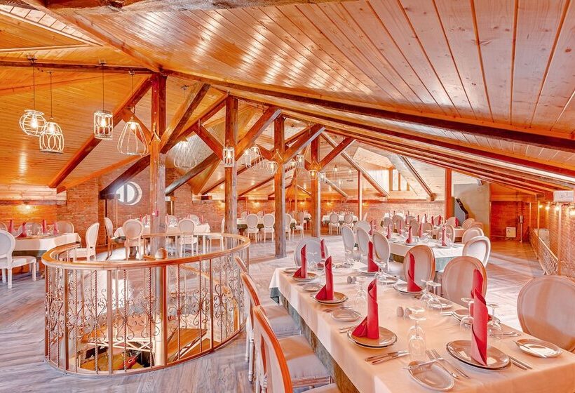 هتل Ramada By Wyndham Tbilisi Old City