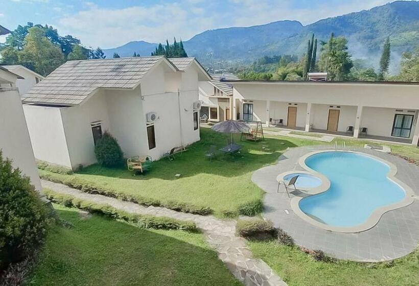 هتل Reddoorz Premium @ Griya Inkoppabri Cisarua Puncak