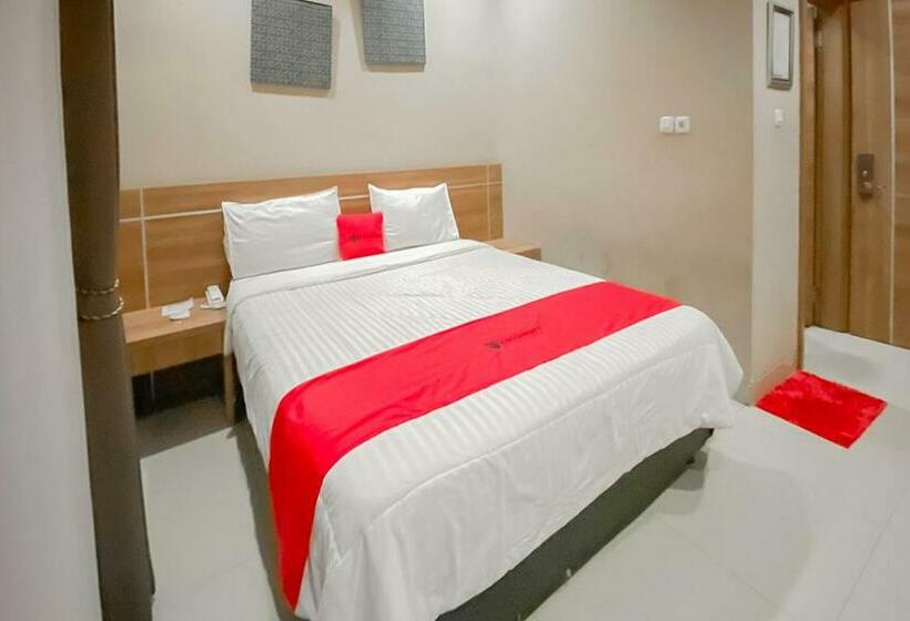 Hotel Reddoorz Premium @ Griya Inkoppabri Cisarua Puncak