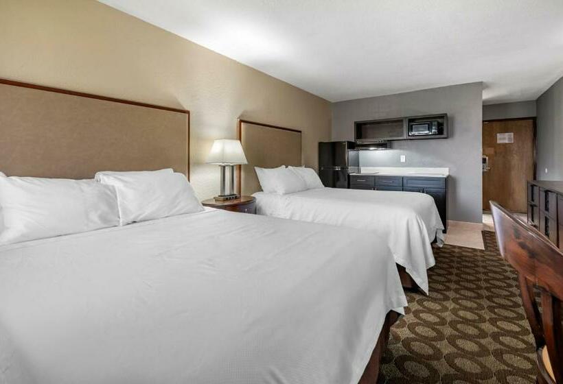 هتل Suburban Studios Lafayette