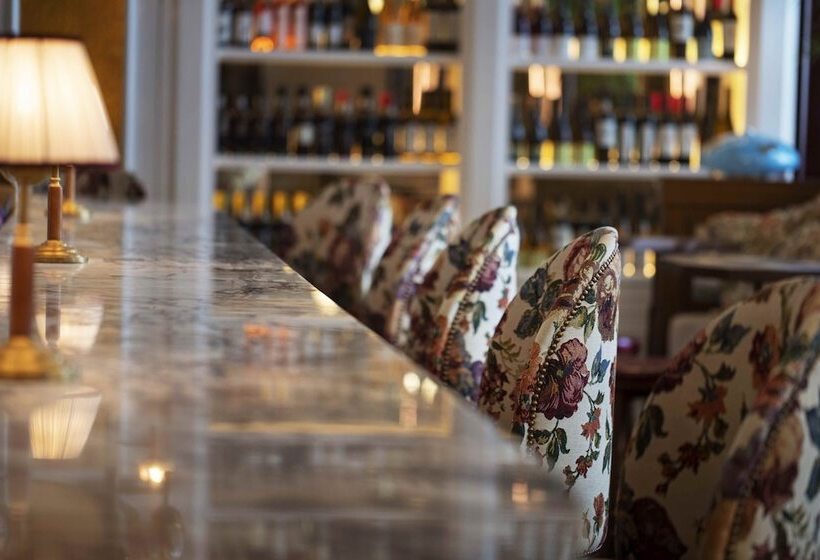 هتل The Ivens, Autograph Collection