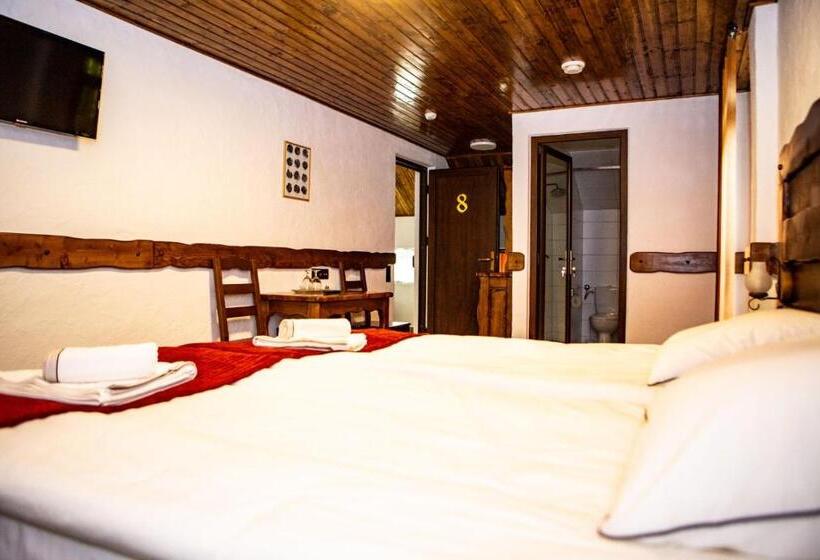 Отель Vila Swe Sar