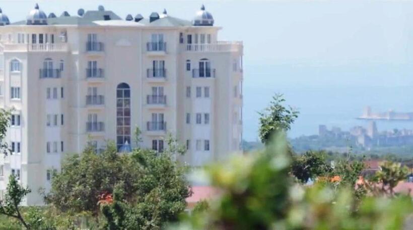 فندق Watercastle Suits