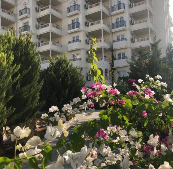 فندق Watercastle Suits