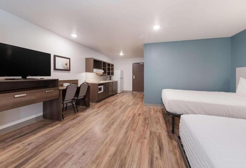 Отель Woodspring Suites Philadelphia Northeast