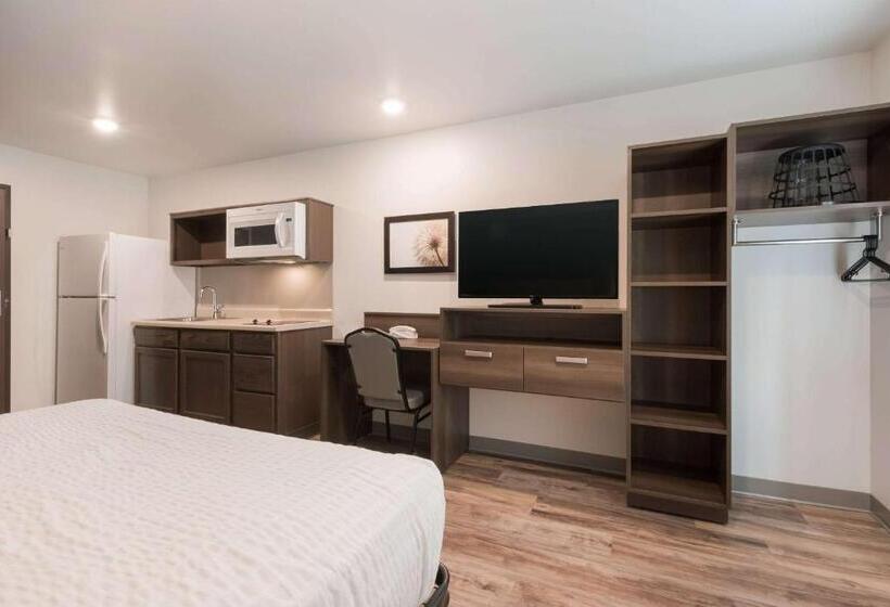 Отель Woodspring Suites Philadelphia Northeast