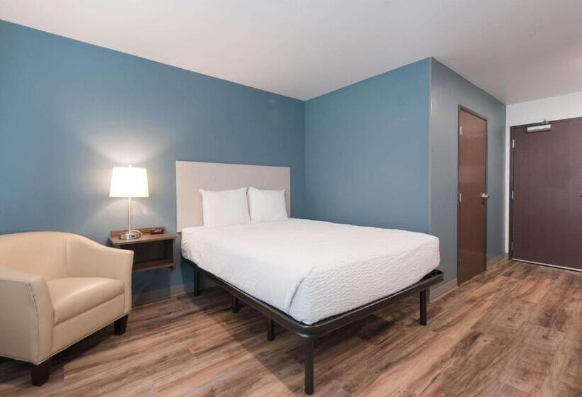 Отель Woodspring Suites Philadelphia Northeast