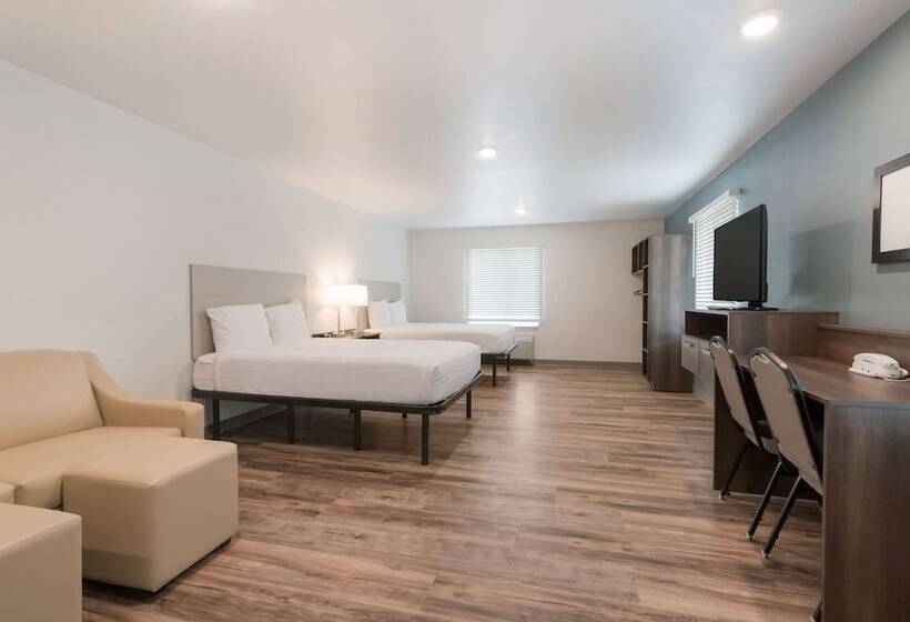 Отель Woodspring Suites Philadelphia Northeast