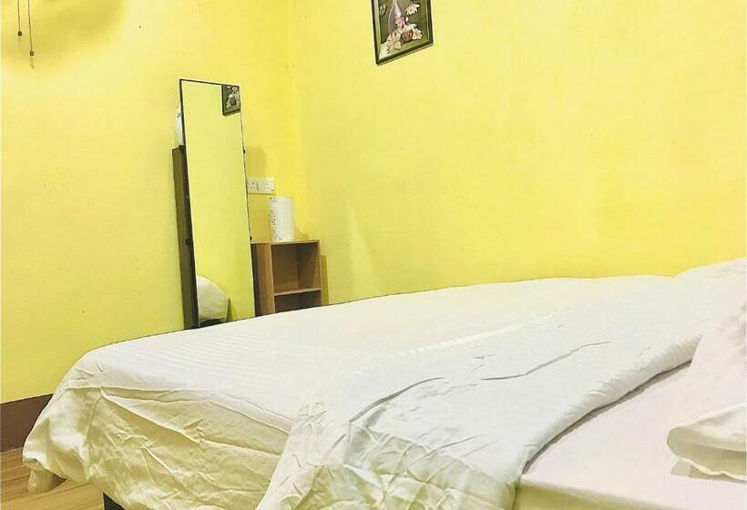 Oyo 90330 Vvilla Motel