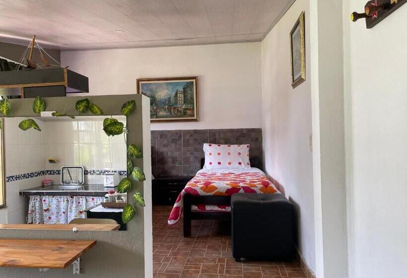 פנסיון Cabaña Campestre Miraluna