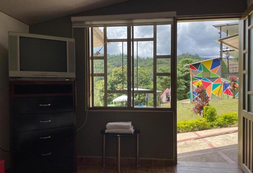 פנסיון Cabaña Campestre Miraluna