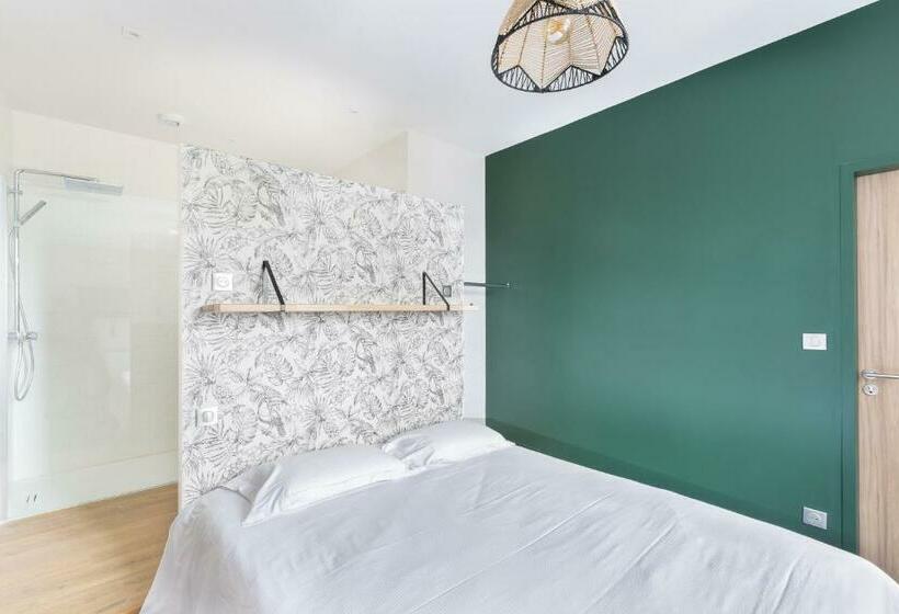 膳宿费 Chez Romain