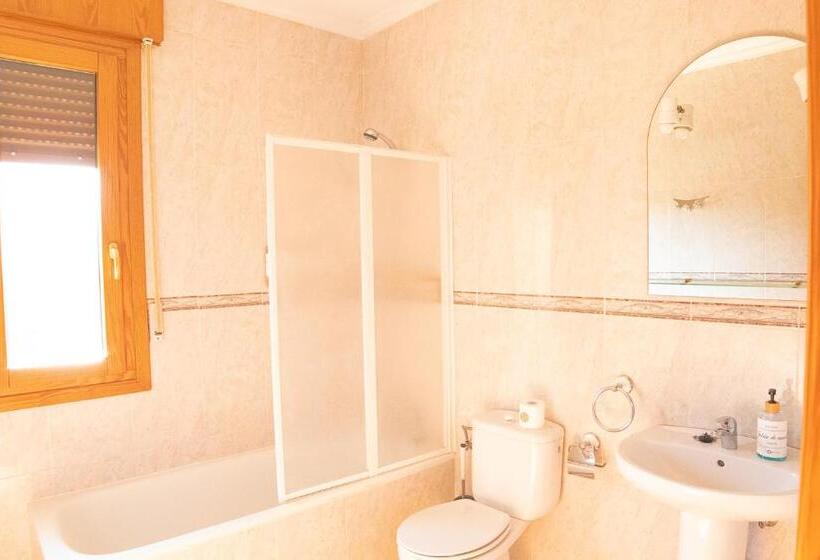 پانسیون Hostal Casa Rural Rosa Nonna